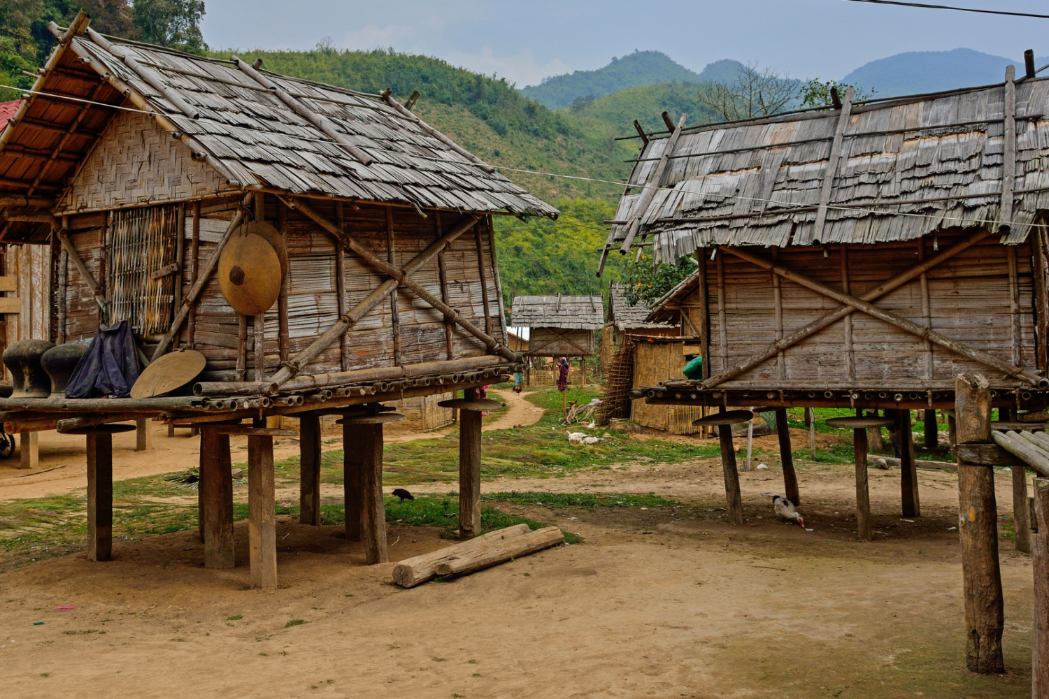 Hmong village-Hiking-Kuangsi-waterfall