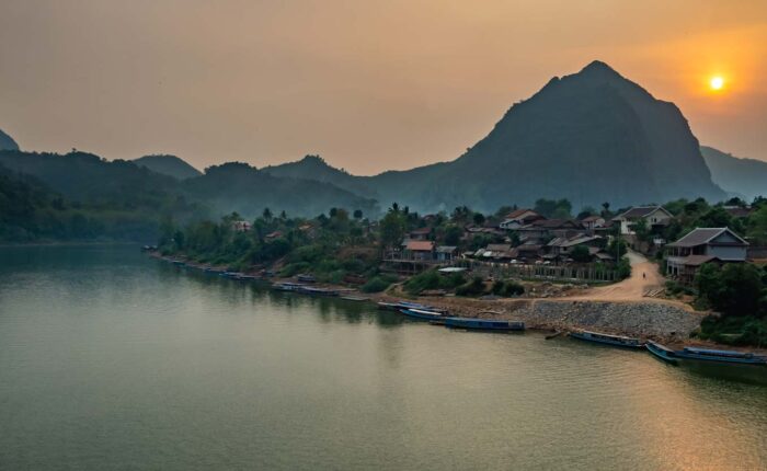 Enchanting Laos 5-Day Tour Luang Prabang & Nongkhiaw Adventure