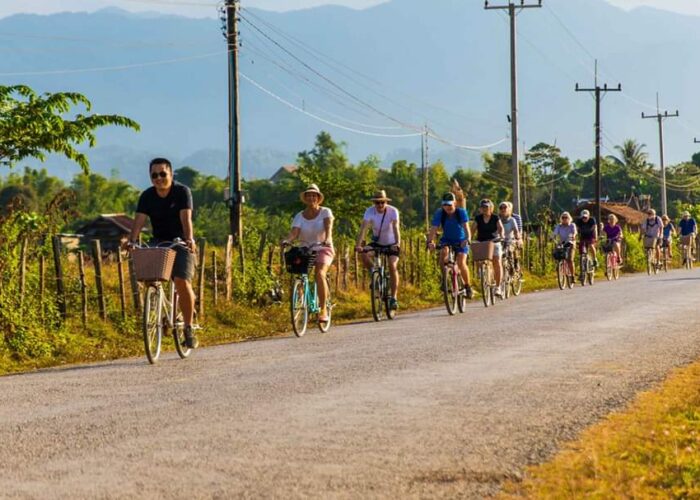 1-Day Surround Luang by Cycling