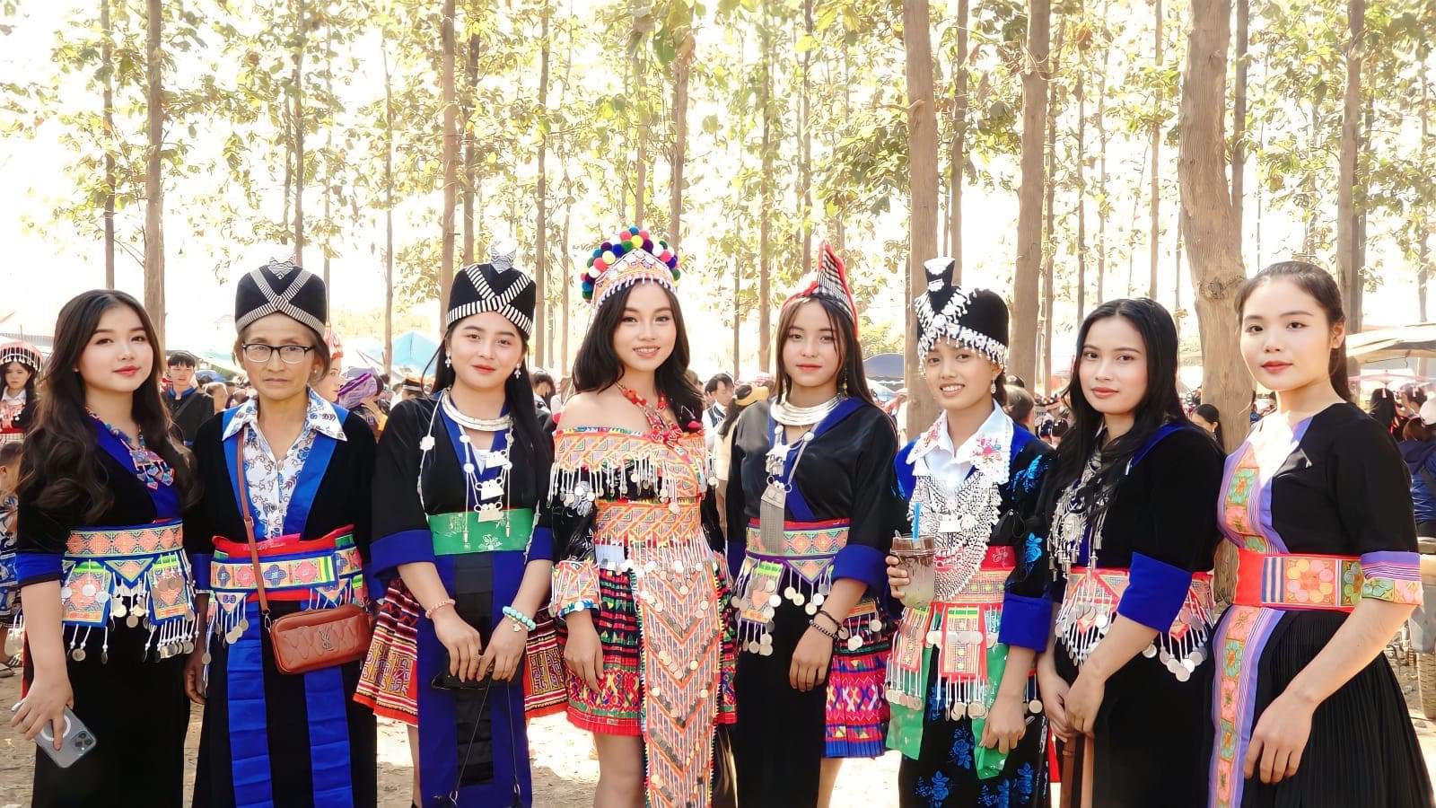 hmong new year in laos